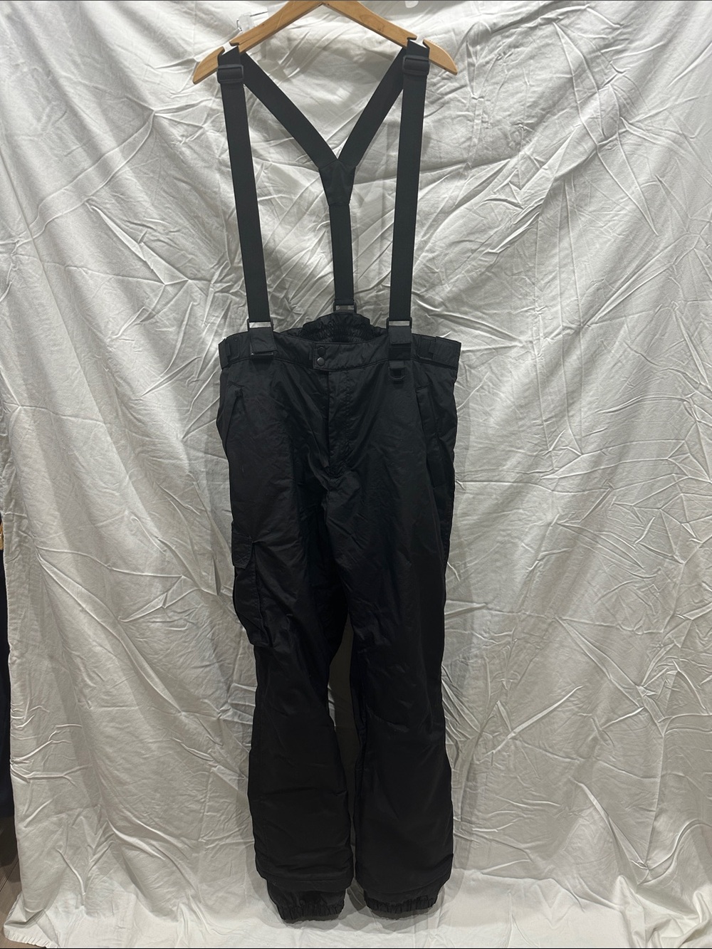 Men's Black Cargo Snow Pants with Adjustable Suspenders size 2XL